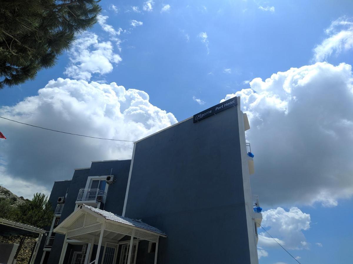 มิเนอร์วา พอร์ต โฮเทล Hotel เซสเม ภายนอก รูปภาพ